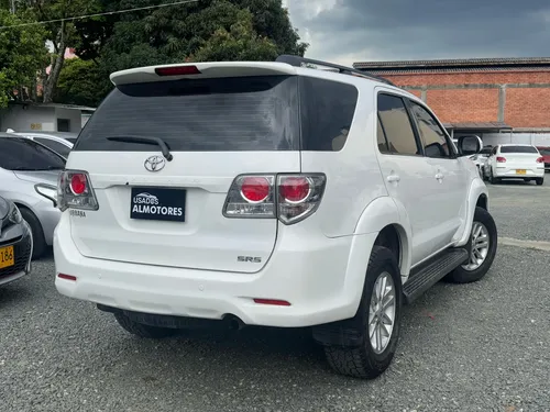 Toyota Fortuner 2.7l 4x2