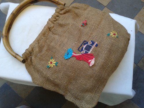 Bolsa Antigua De Arpillera Bordada Con Manijas De Madera
