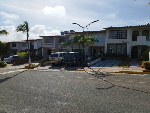 Town House En Venta Agua Marina Country Paraiso 2