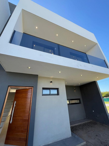 Venta Duplex 3 Dormitorios Nuevo Rincones Mananti