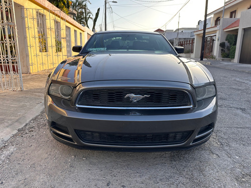 Ford Mustang 3.8 Coupe Lujo V6 Mt
