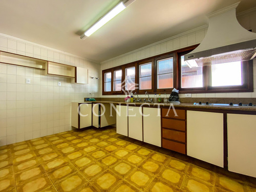 Imagem 13 de 30 de Alphaville 04 - Casa 350m² - 4 Suítes; 6 Vagas; Piscina; Espaço Gourmet Com Churrasqueira; Amplo Living - Cncd904