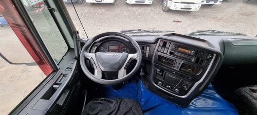 Imagem 12 de 15 de Iveco Stralis 440 6x2 2016/17 0276808km (380, 420) (4744)