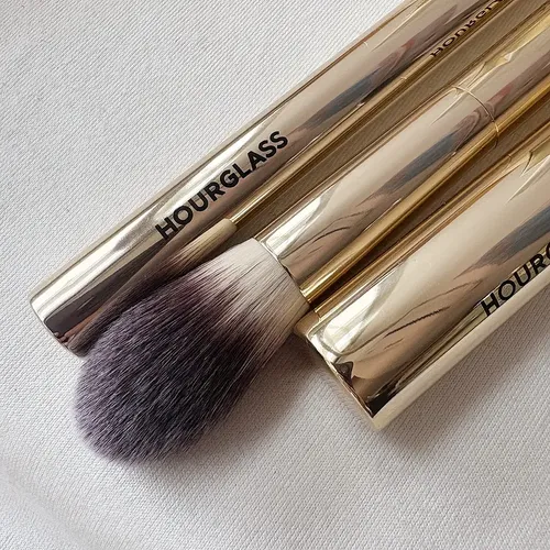 Hourglass Brush Set - Gold Dragon Foundation Concealer Highl