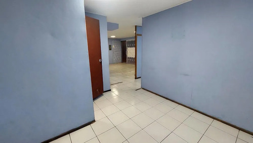Plaza Ñuñoa Edificio Acuario Local En Venta