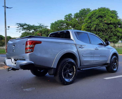 Imagem 4 de 14 de Triton L200 Sport Gls Diesel 2.4 2019 (repasse)