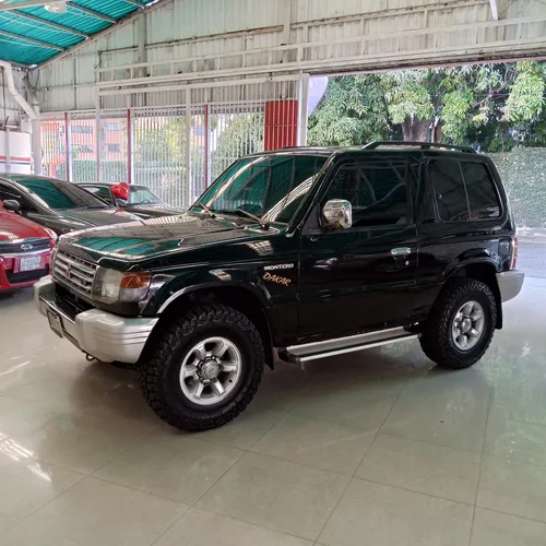 Mitsubishi Montero Dakar 2008