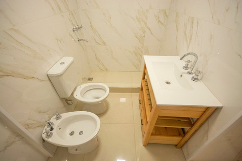 Venta Dos Ambientes Boulevard Mendoza