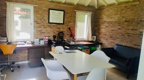 Venta De Excelente Casa En Lote Interno En Solares Del Talar