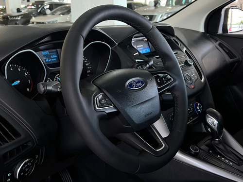 Ford Focus 2.0 SE FASTBACK 16V FLEX 4P POWERSHIFT