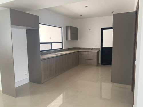 Imagen 4 de 13 de Casa En Venta Cerrada Bisonte En Viñedos