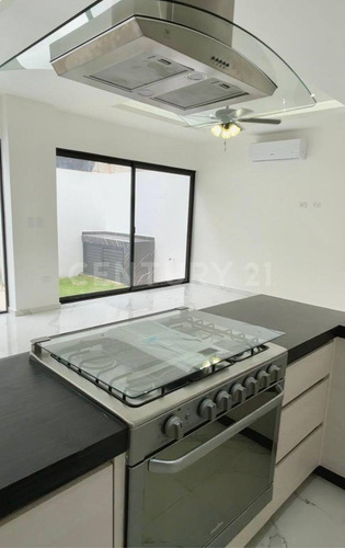 Nueva Casa En Venta Residencial Arbolada