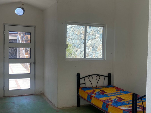 Magnifica Casa En Venta Estilo Campestre En Huertas La Joya Qro
