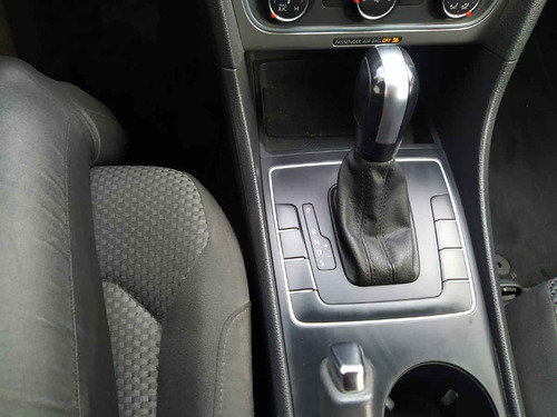 Imagen 10 de 15 de Volkswagen Passat 2015 4p Comfortline L5/2.5 Aut