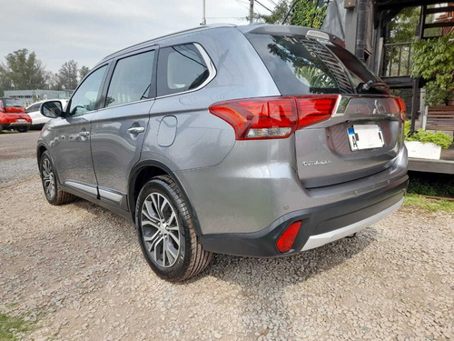 Imagen 4 de 15 de Mitsubishi Outlander 2.4 Gls 4wd L16 2016