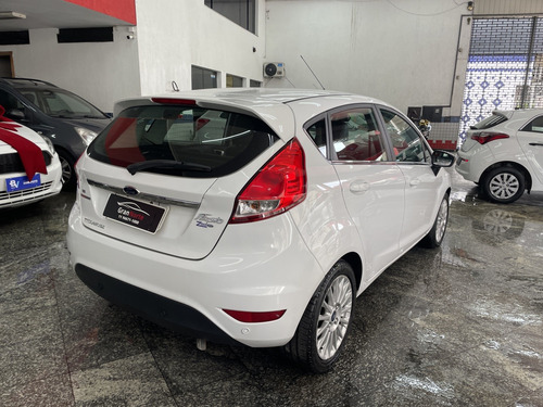 Ford Fiesta 1.6 TITANIUM HATCH 16V FLEX 4P AUTOMÁTICO