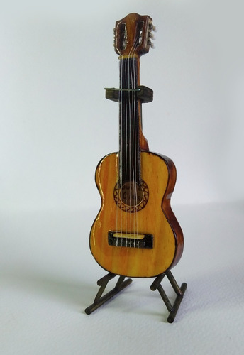 Guitarra Artesanal A Escala