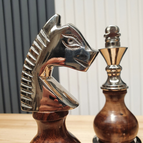 Piezas Decorativas Ajedrez Rey, Alfil Y Caballo Madera Y Met