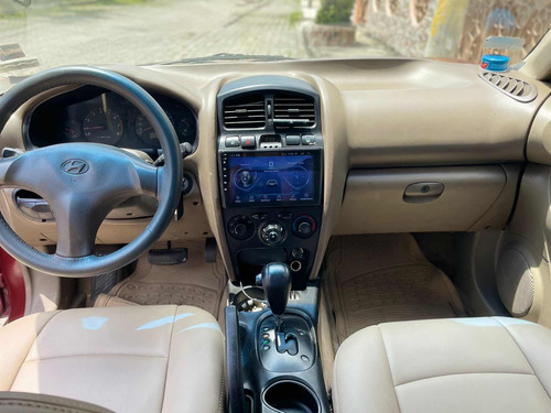 Imagen 4 de 14 de Hyundai Santa Fe 2.7l Automático