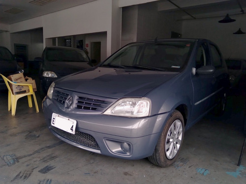 Imagem 1 de 7 de Renault Logan Expression 1.0 Completo