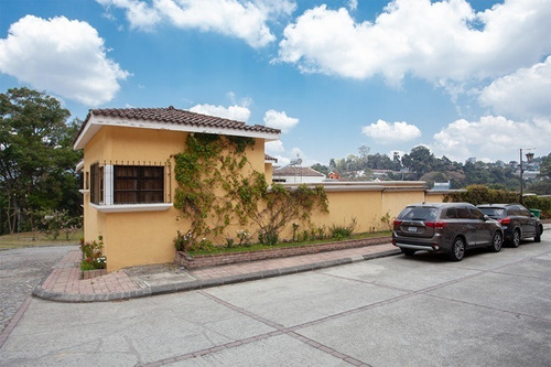 Imagen 4 de 30 de Vendo Hermosa Casa Ubicada En Esquina, 4 Dormitorios, Alta Plusvalia Y Seguridad