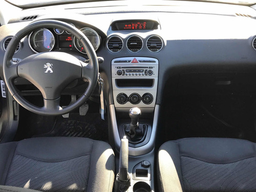 Imagen 6 de 12 de Peugeot 308 1.6 Active Hdi 115cv 2014
