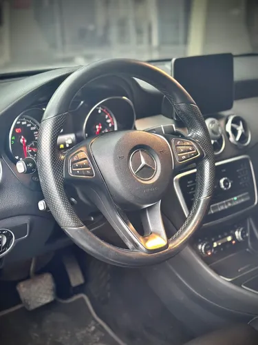 Mercedes-Benz Clase GLA 1.6 GLA200 Urban