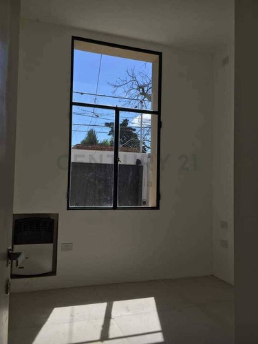 Imagen 8 de 15 de 35 E/15 Y 16, La Plata - Ph 2 Dormitorios A Estrenar