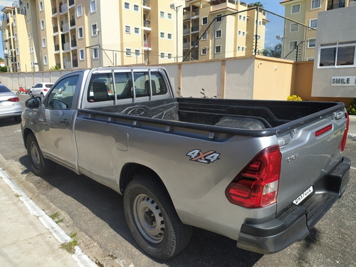Imagem 5 de 11 de Toyota Hilux 2017 2.8 Tdi Std Cab. Simples 4x4 2p