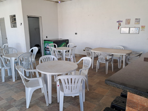 Alugo Salão Com Piscina