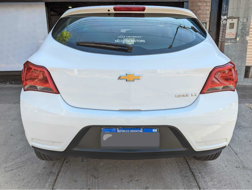 Imagen 6 de 7 de Chevrolet Onix 2018 1.4 Lt 98cv