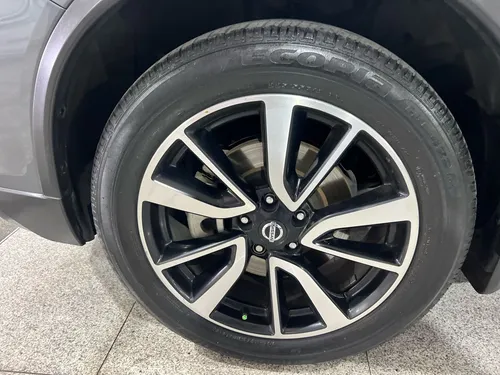 Nissan X-Trail 2.0 Exclusiv 2 Row Hybrid