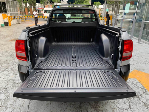 Imagen 10 de 14 de Volkswagen Saveiro 1.6 Robust 2022