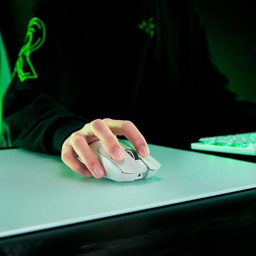 Mouse Gamer De Juego Inalámbrico Recargable Razer Viper V3 P