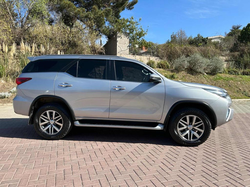 Toyota SW4 2.8 Srx 177cv 4x4 7as At