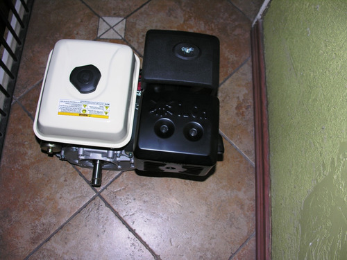 Imagen 2 de 5 de Motor 18hp Estacionario Bencinero Partidor Leña Jm752