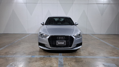 Audi A3 1.4 DYNAMIC DCT