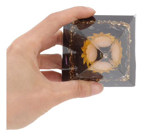 Crystal Pyramid Orgone Pyramid Promueve