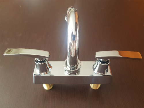 Mezcladora Para Lavabo Con Manerales De Palanca Zinc Cromado
