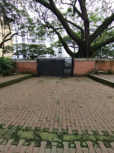 Edificio En Arriendo En Cuarto De Legua - Guadalupe. Cod A11642