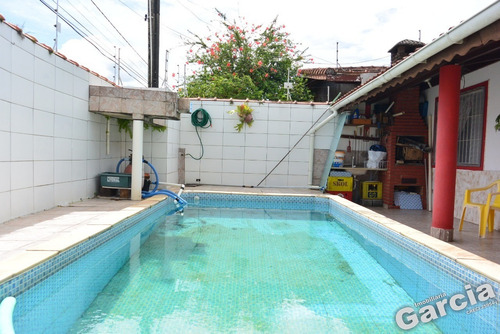 Imagem 1 de 24 de Casa Com 3 Dormitórios E Piscina Em Peruíbe - 5149 - 69300342