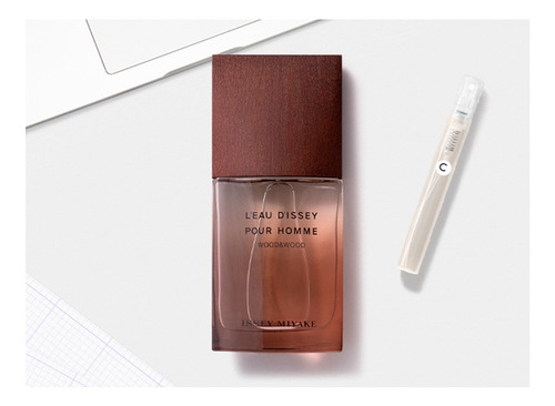 Imagen 3 de 5 de Perfume Caballero Issey Miyake L'eau D'issey Wood&wood 100ml