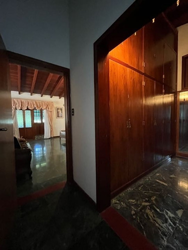 Imagen 21 de 26 de Se Vende Casa 539 M2 5h/5b/6p Santa Paula