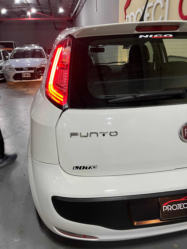 Imagen 14 de 20 de Fiat Punto 2016 1.4 Attractive Pack Top Uconnect