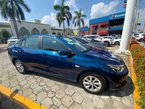 Imagen 12 de 15 de Chevrolet Onix 2021 4p Lt L3/1.0/t Man (c)