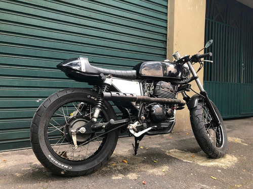 Cafe Racer / Estilo Bendita Macchina / Honda 250 Customizada