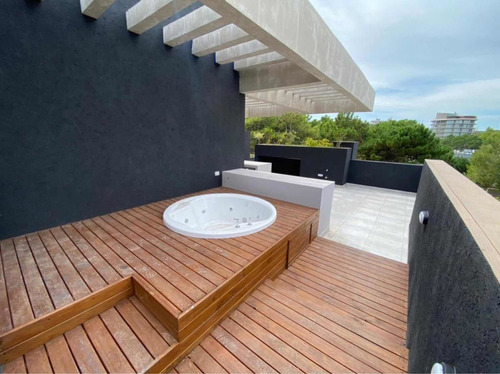 Imagen 9 de 9 de Alquiler Pinamar - Departamentos Con Terraza Jacuzzi Propio-