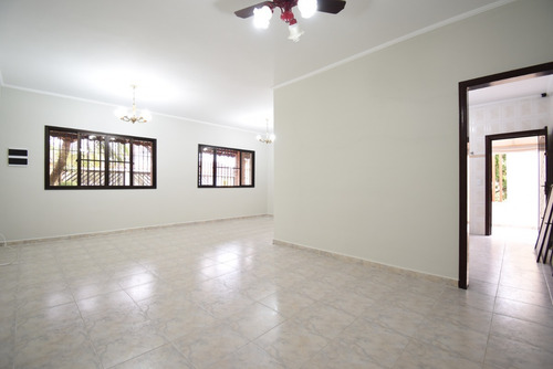 Imagem 7 de 22 de Casa Com Edícula À Venda Em Peruíbe / Sp.