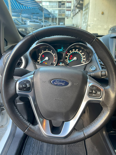 Ford Fiesta Kinetic 1.6 Titanium 120cv