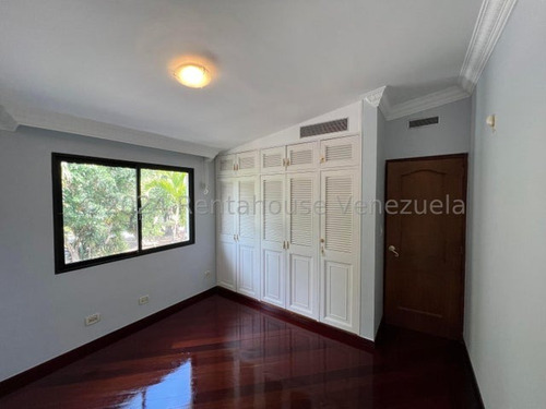 Casa En Venta En Macaracuay 25-8762 Ab